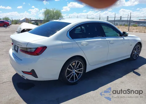 2022 BMW 3 Series 330E from USA, damaged, VIN 3MW5P7J09N8C42482